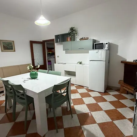 La Casa Di Serafino 2 Apartment *